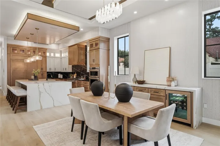 Dining/Kitchen view