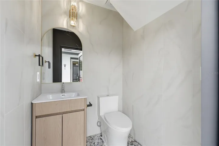 Pool-Half-Bath