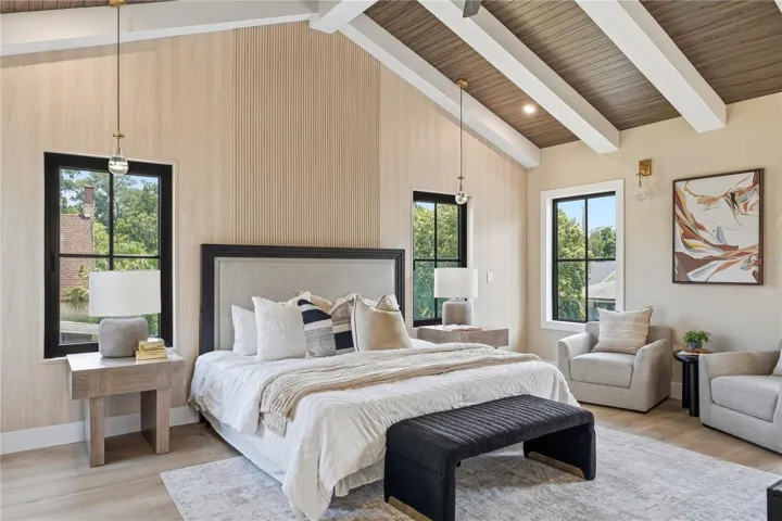 Master-Bedroom-Vaulted cieling view