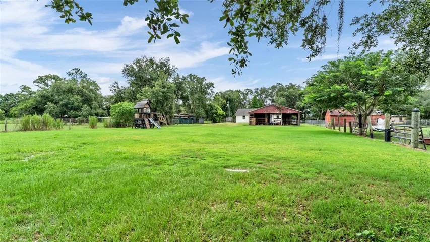1 full acre of property