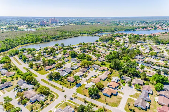 All the charm of Williamsburg just minutes from theme parks, shopping, dining, SR 528 and I-4.
