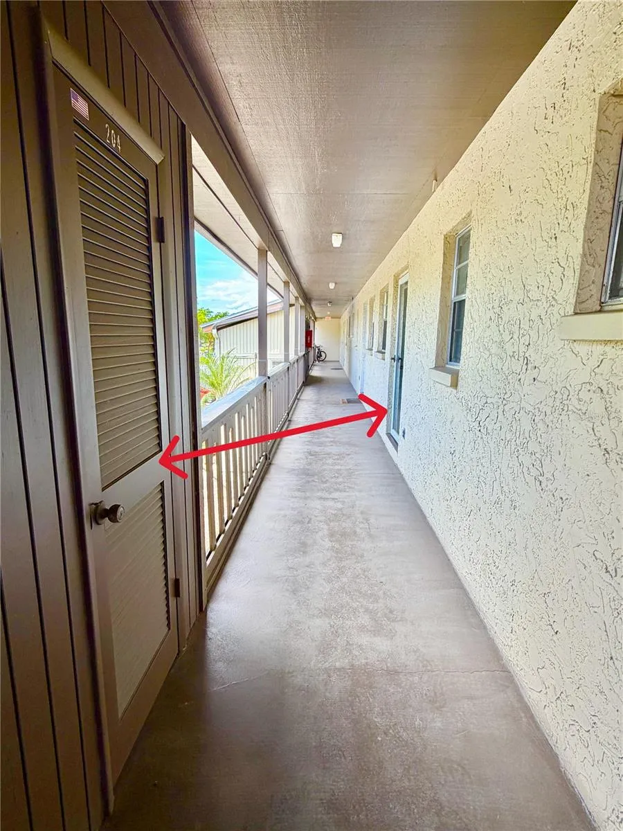 Proximity from storage to unit 204