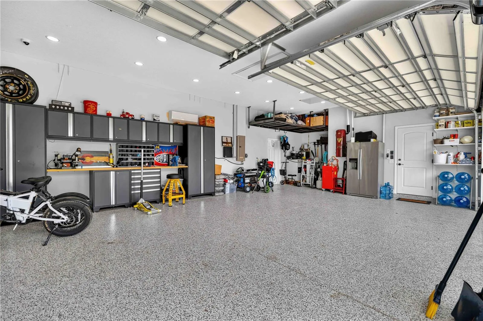 3 Car Garage