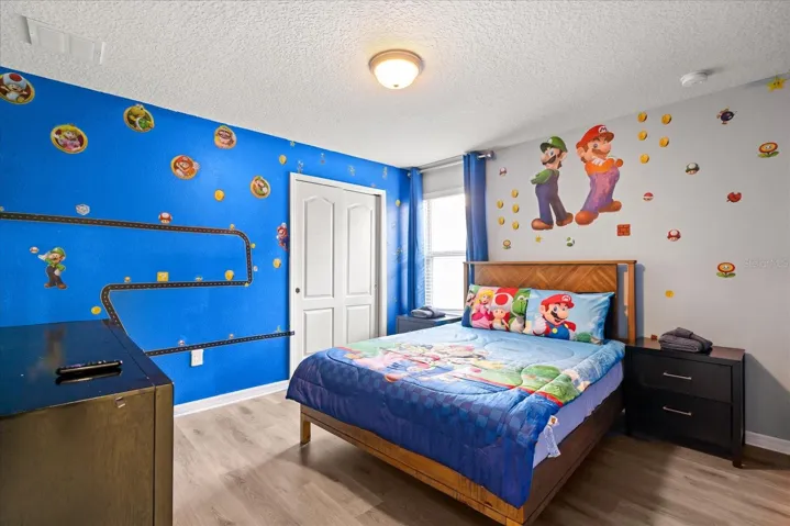 Bed 1-Mario Room