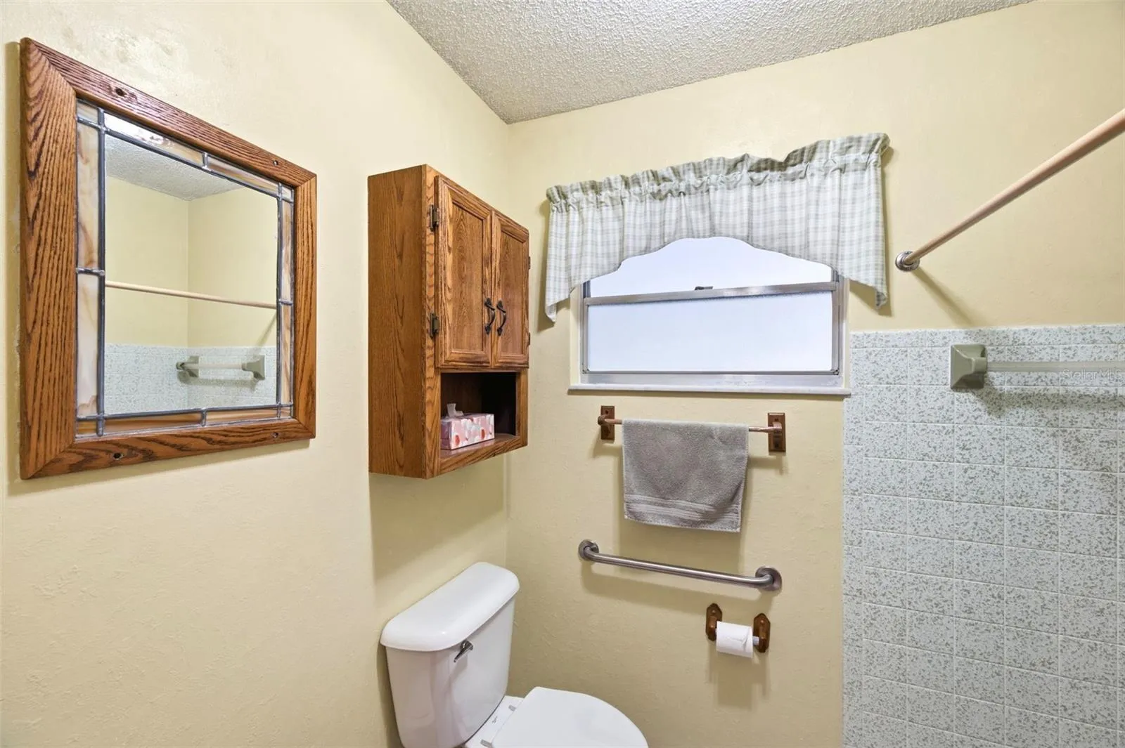 Private toilet & shower.