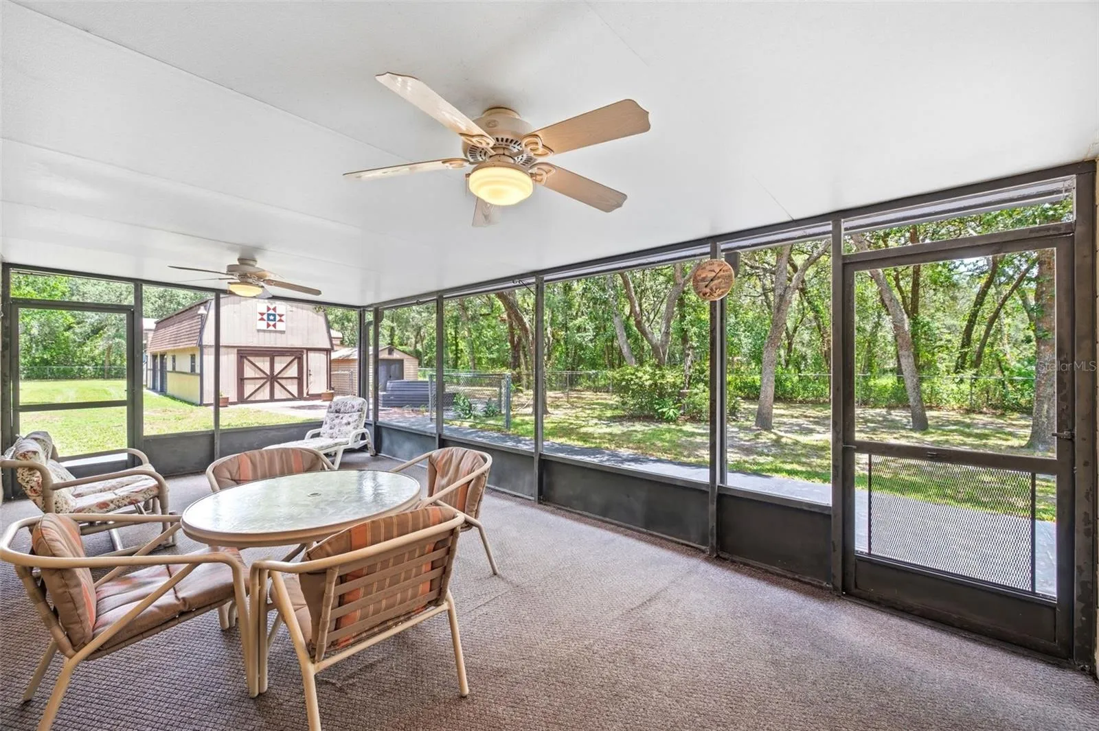 Very spacious screened lanai.