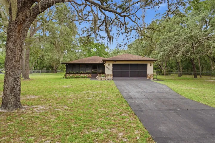 Welcome to 15041 Camrose Ave, Spring Hill.