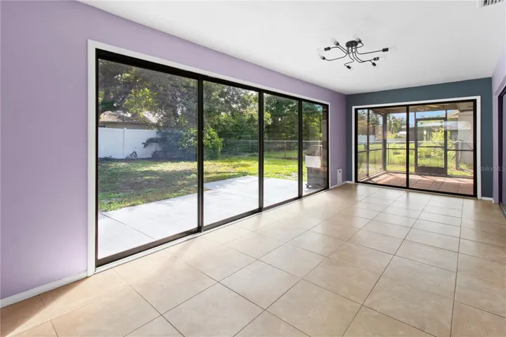 Florida Room Glassed in and air conditioned