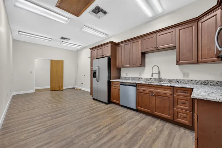 kitchen and breakroom