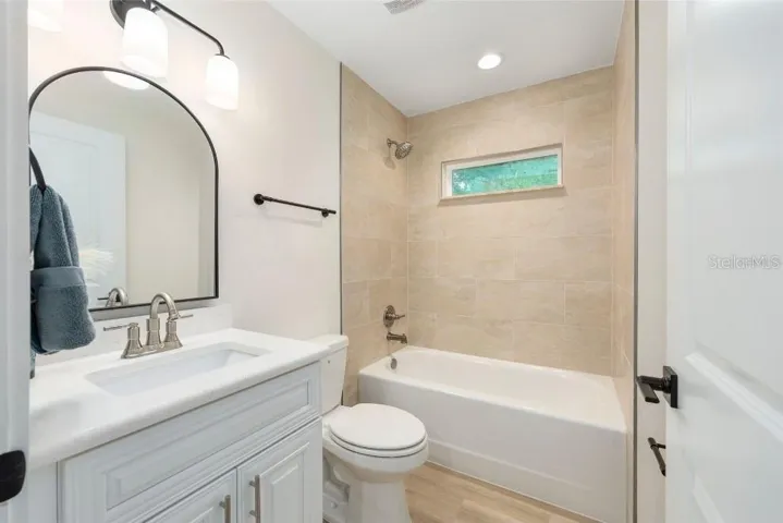2nd Bathroom