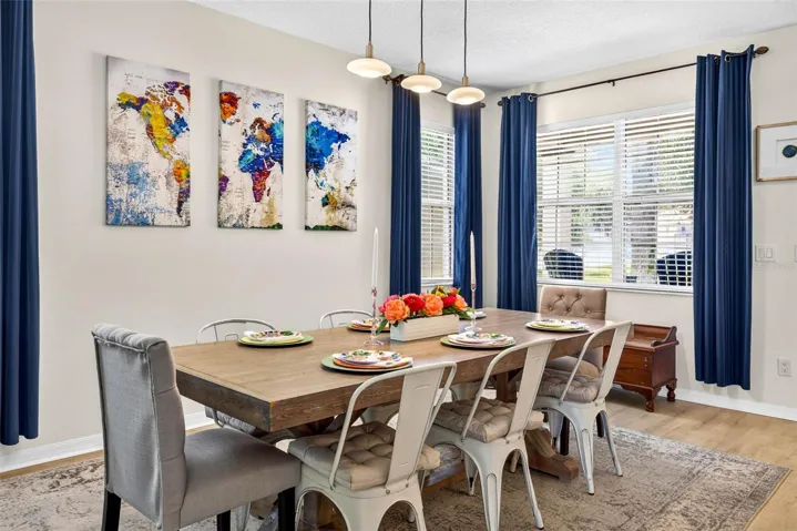 Dining room easily fits 10