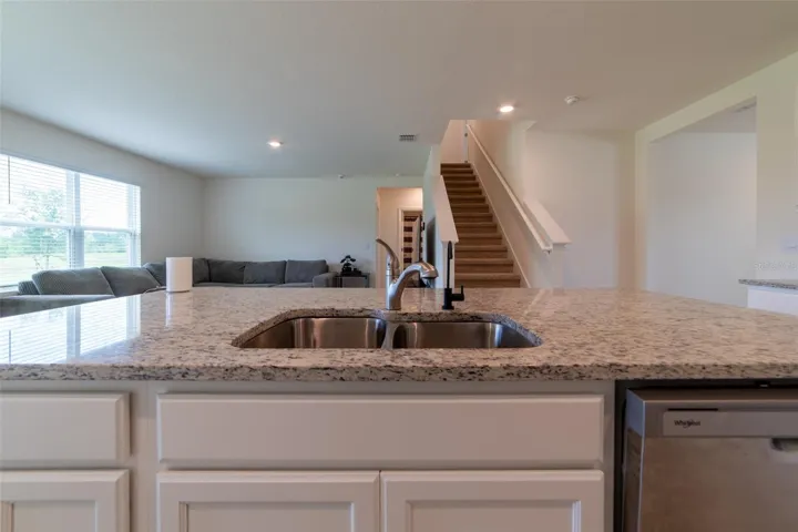 Kitchen w/ Island