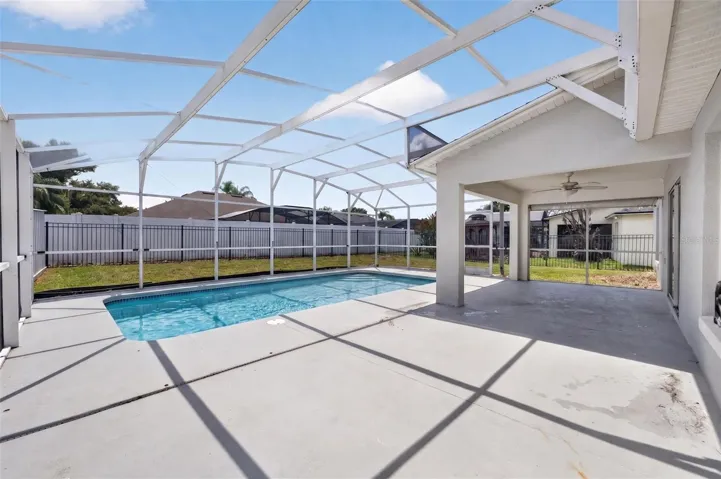 Open part of pool deck