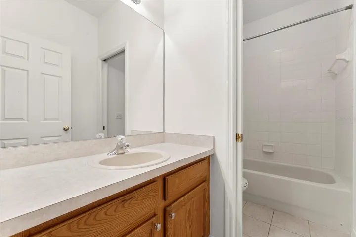 Bathroom 2 (upstairs)