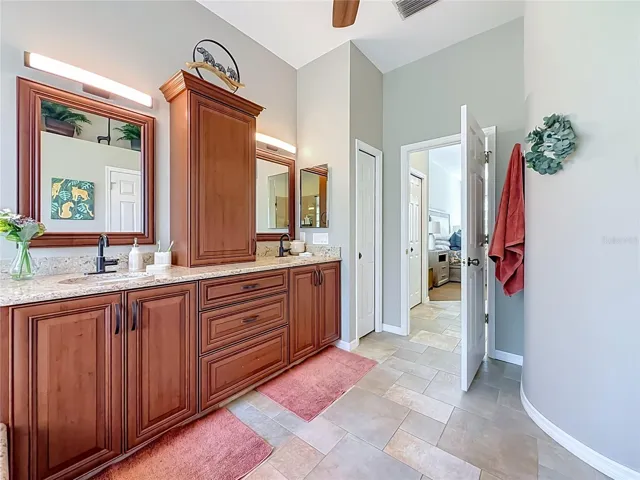 Primary En Suite