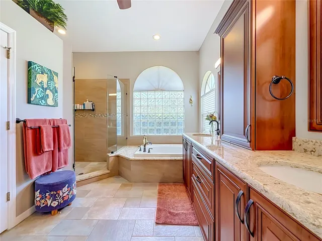 Primary En Suite