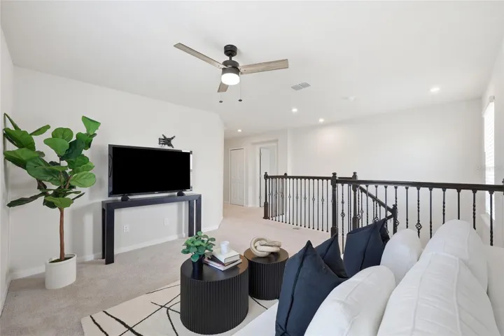 2nd floor loft