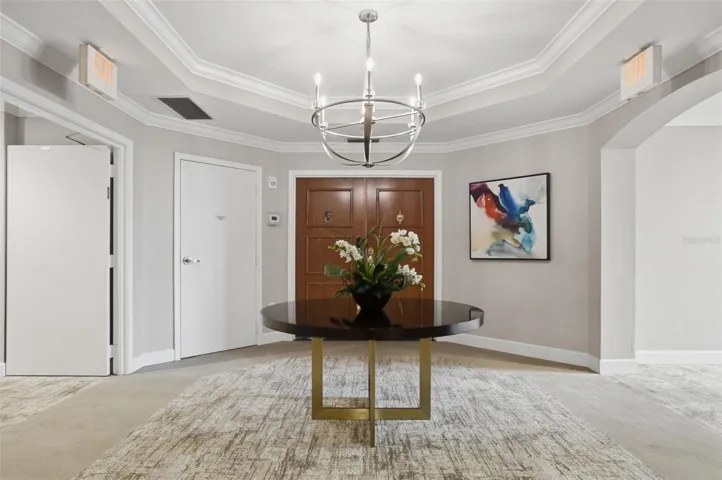 Private penthouse entry