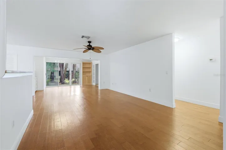 LARGE OPEN LIVING ROOM