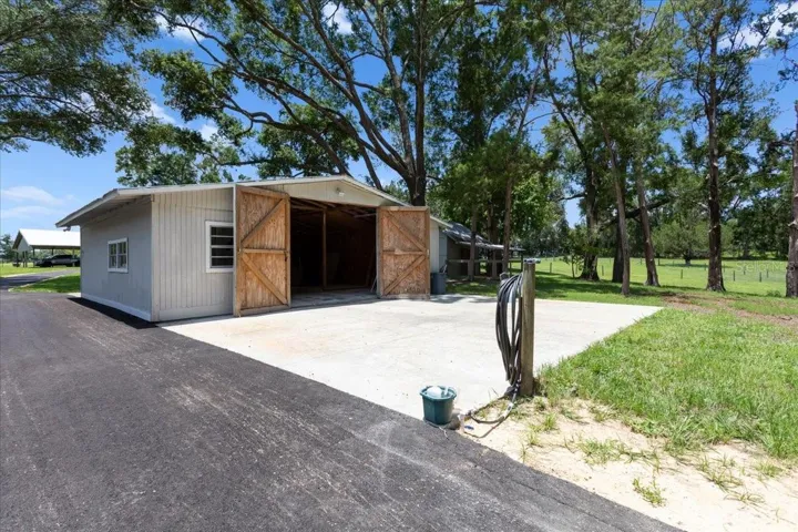 livestock barn