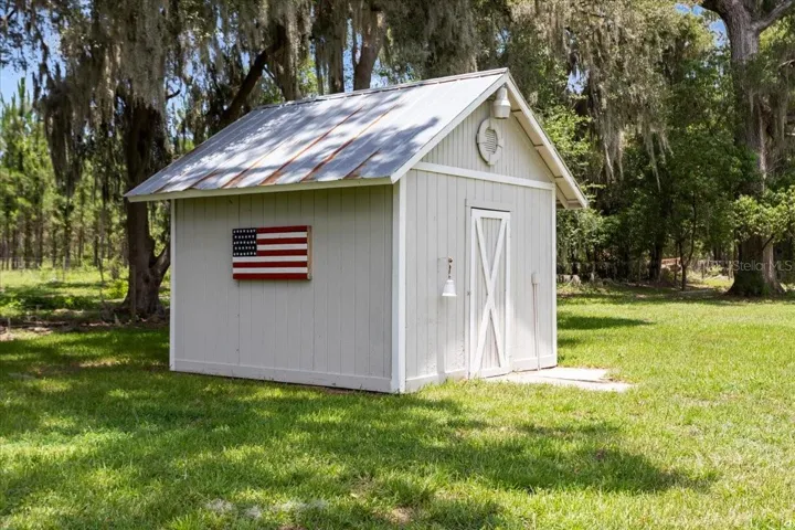 shed