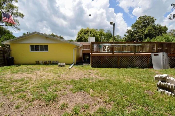 Side Yard/RV Parking