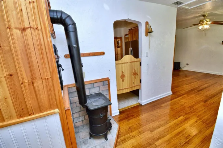 Stove/Kitchen Entry