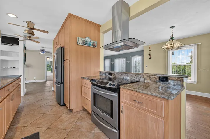 Kitchen south