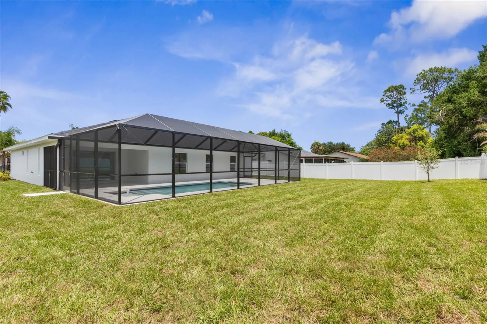 Large private back yard