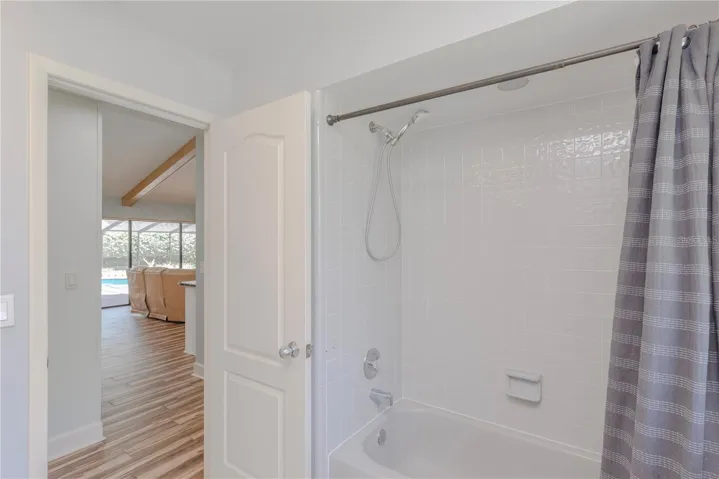 Bathroom 2.