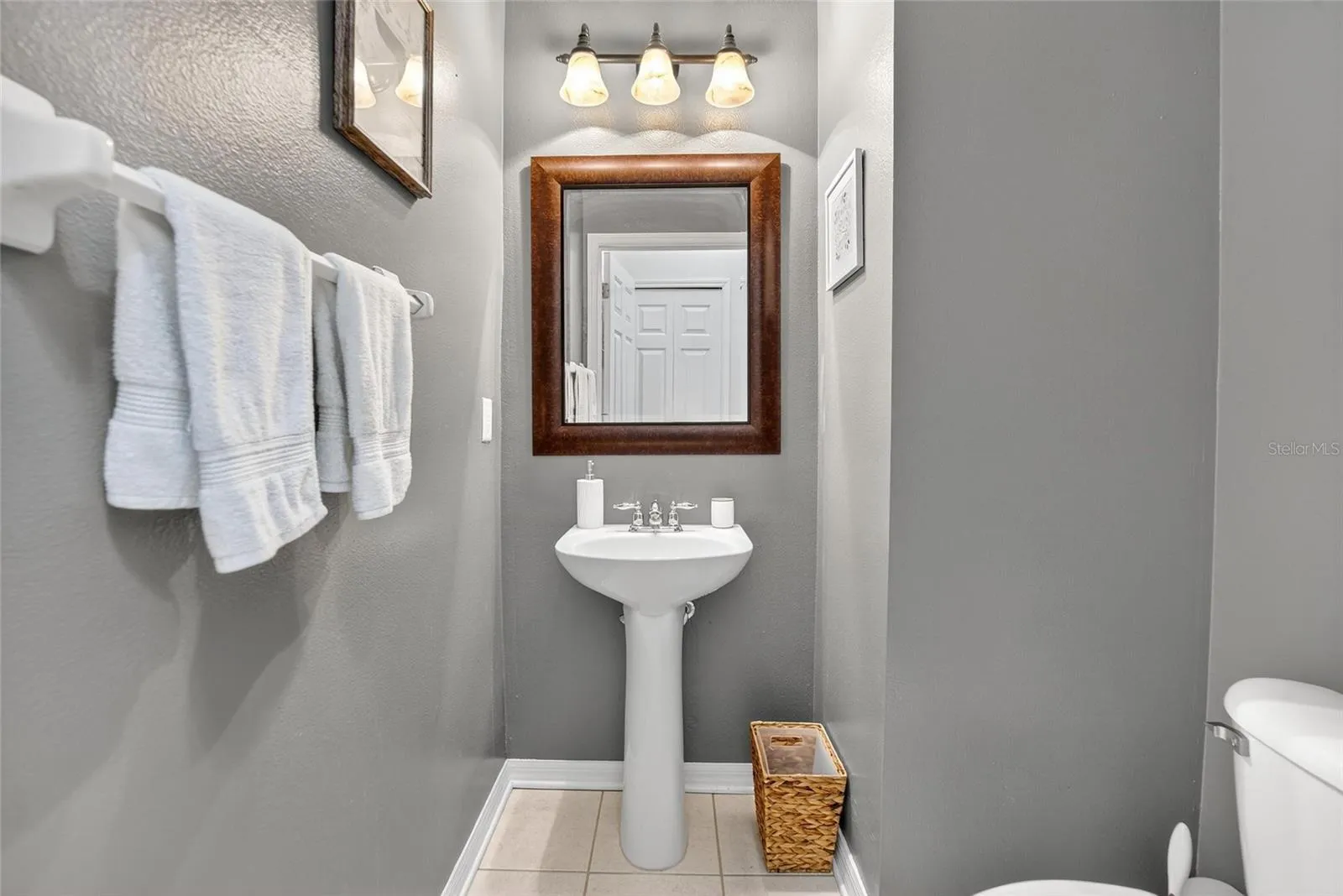 1/2 Bathroom - 1st Floor
