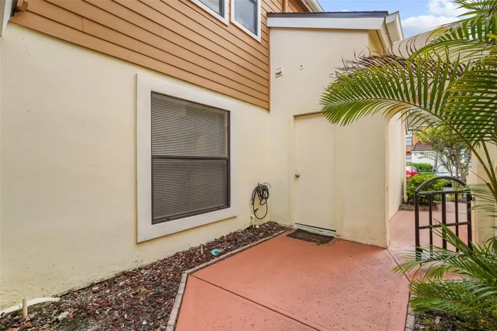 Private Courtyard Entry