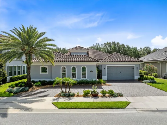 Stunning luxury estate awaits!