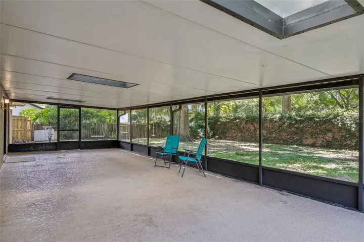 Expansive Lanai