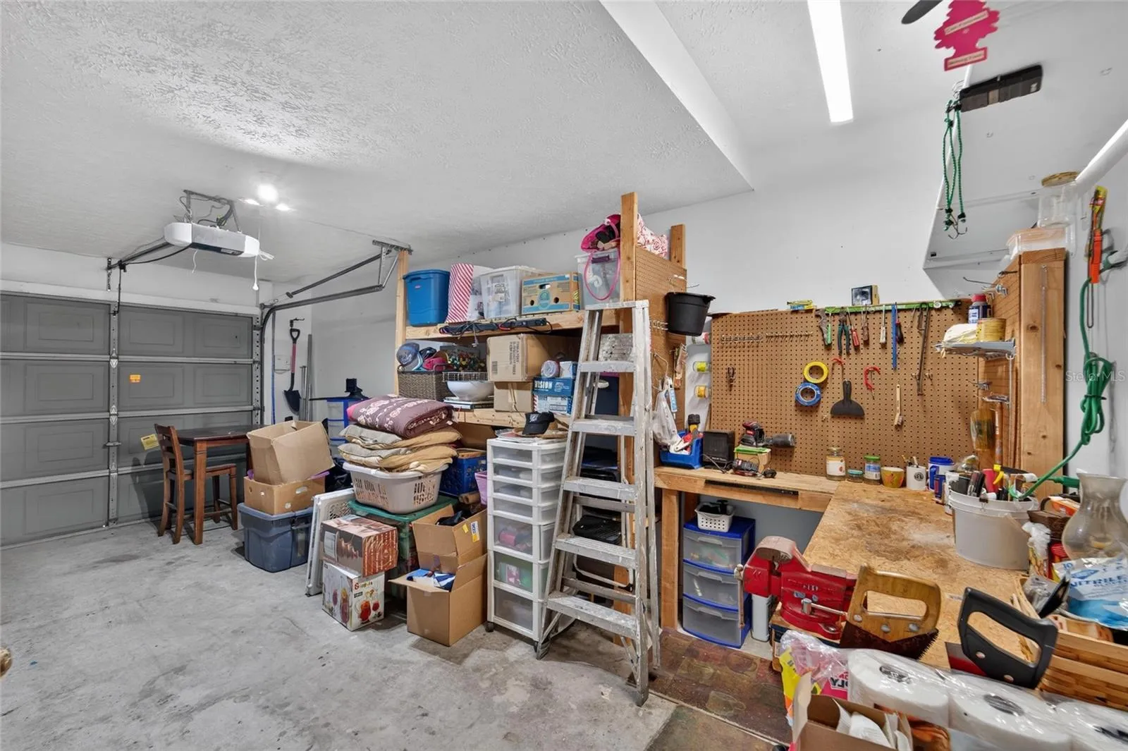 TB8526991 - Garage #2