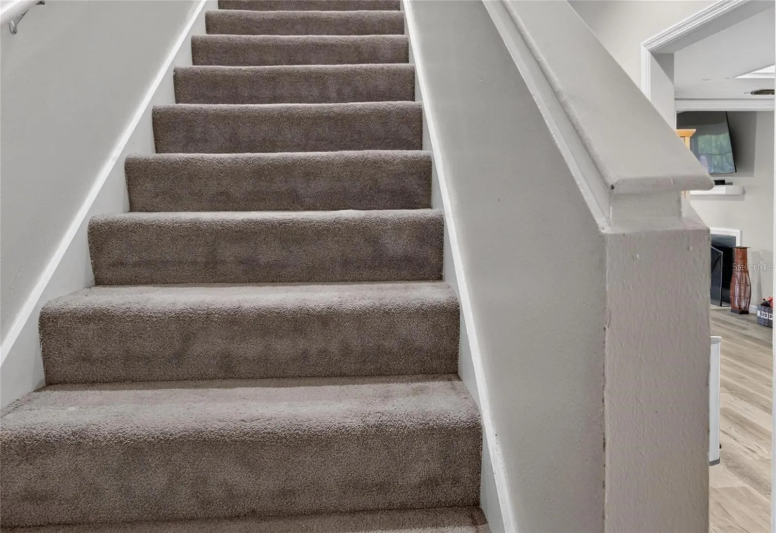 TB8526991 - stairs