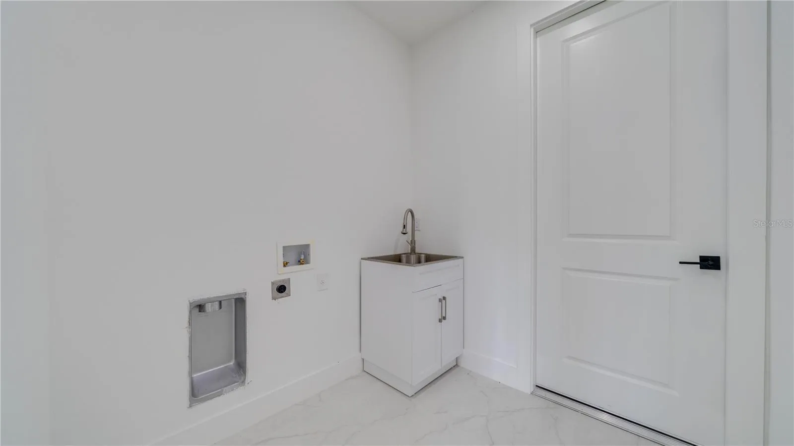 Includes utility sink!