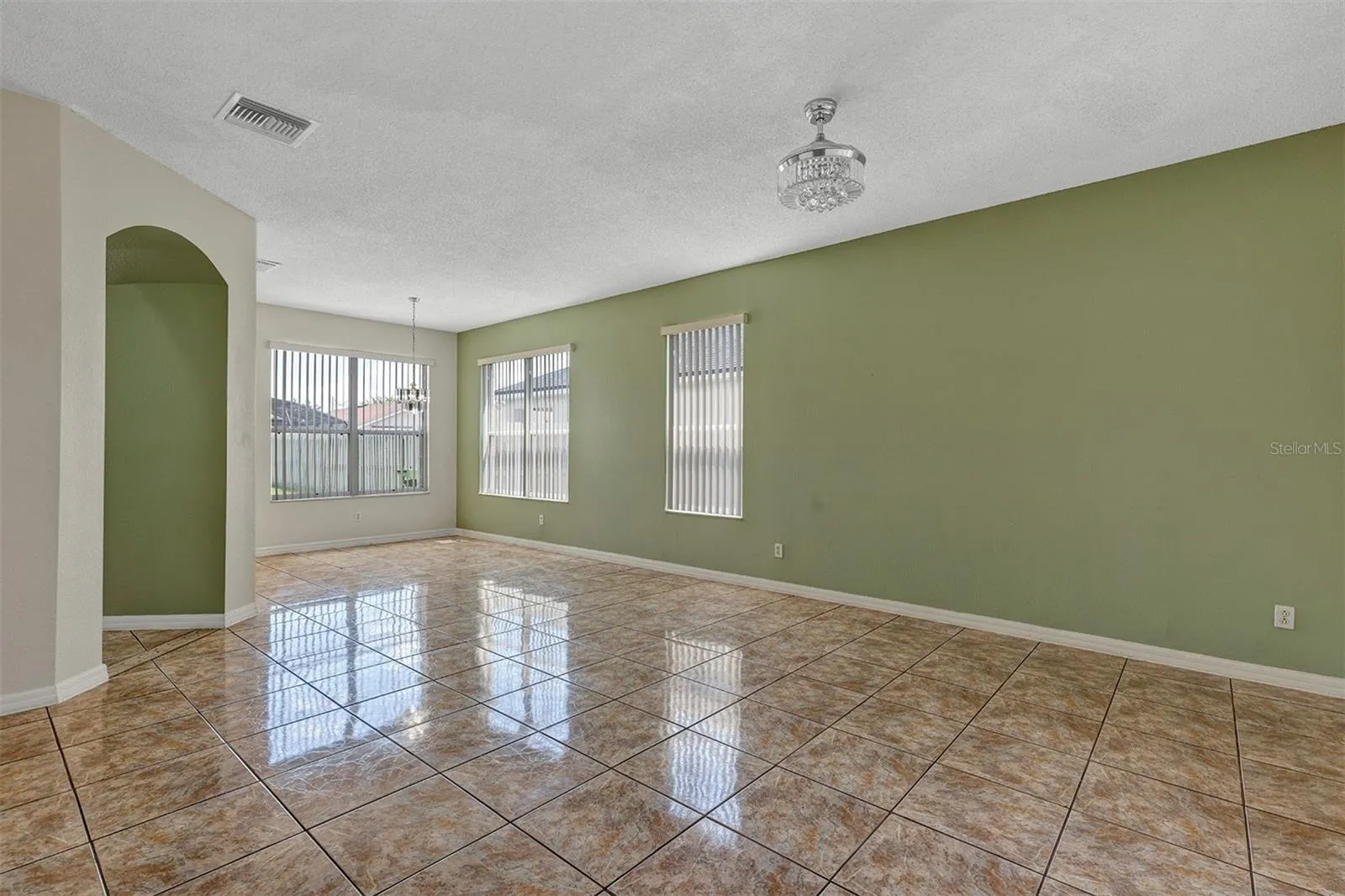 Living/Dining Room