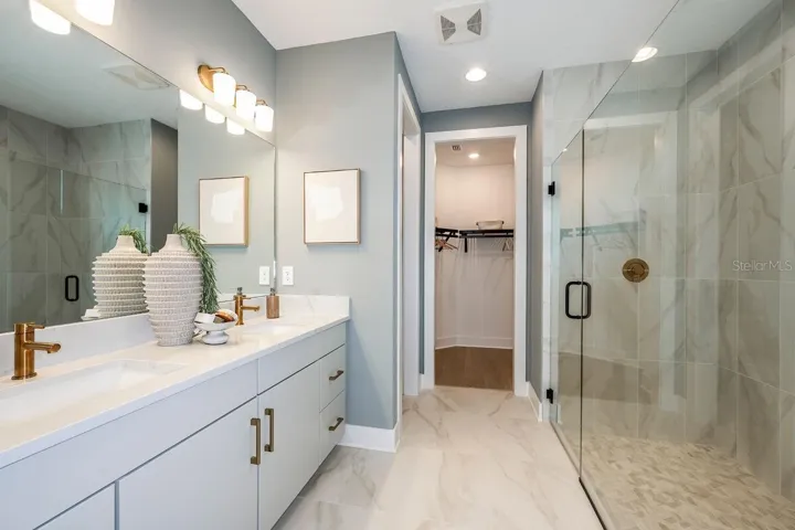 Owners Bath-Pictures are of Model Home for representational purposes only.