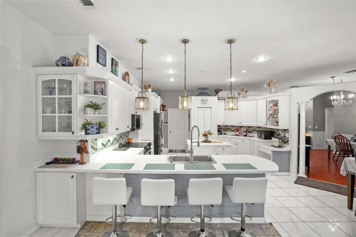 Breakfast bar