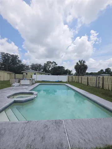 Huge Pool
