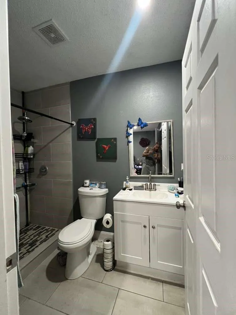Studio / Mother in-law Bathroom view 3