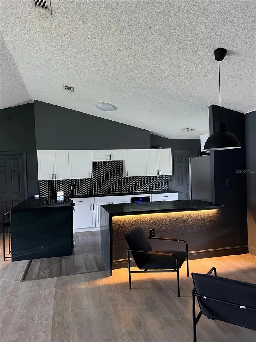 Kitchen view w/lighting turned on 2