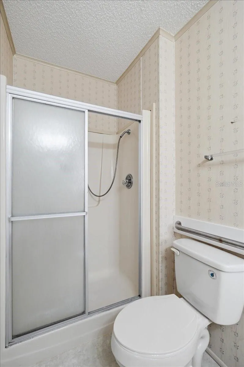 Primary bath w/ step-in shower