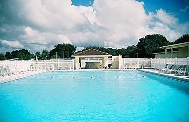 Community pool