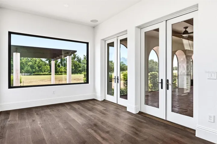 Flex space right off Primary bedroom