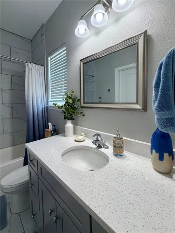 Jack & Jill Bath