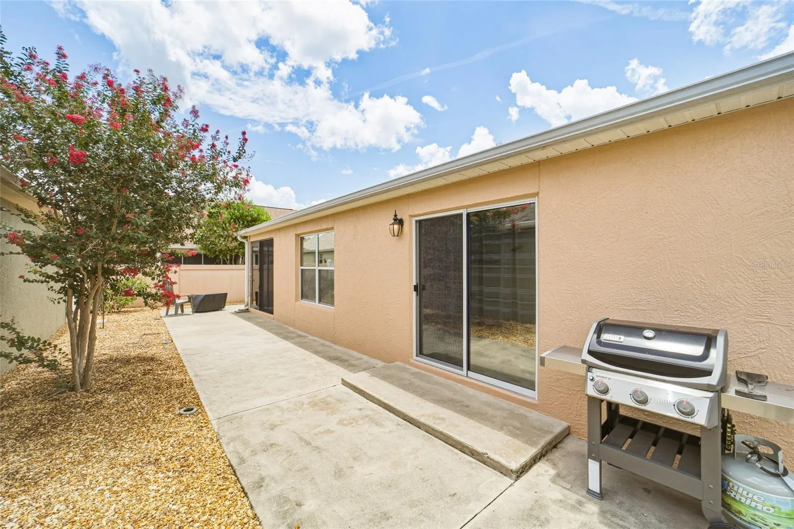 Side view of home-perfect grilling area