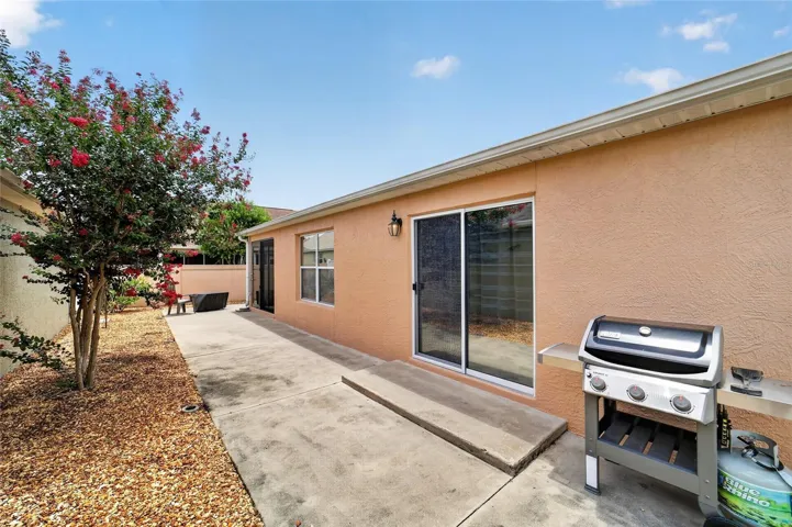 Side view of home-perfect grilling area