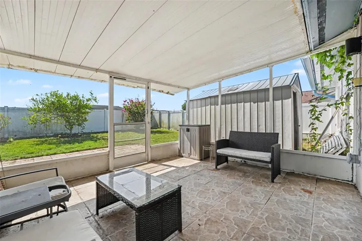Screened patio/lanai